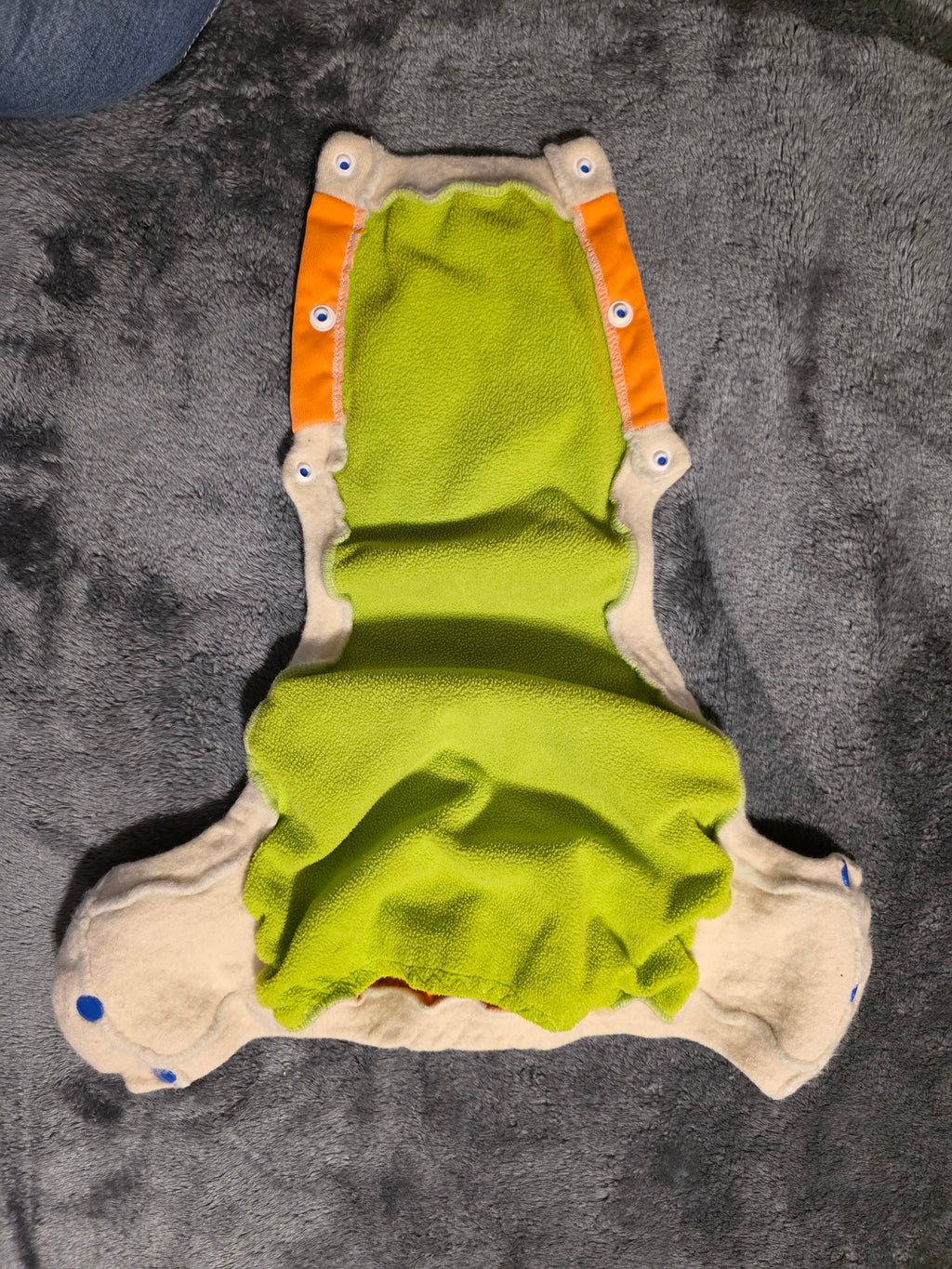Wool? Edging. Trainer. Says 3t but is small. Never worn. Friend gifted.