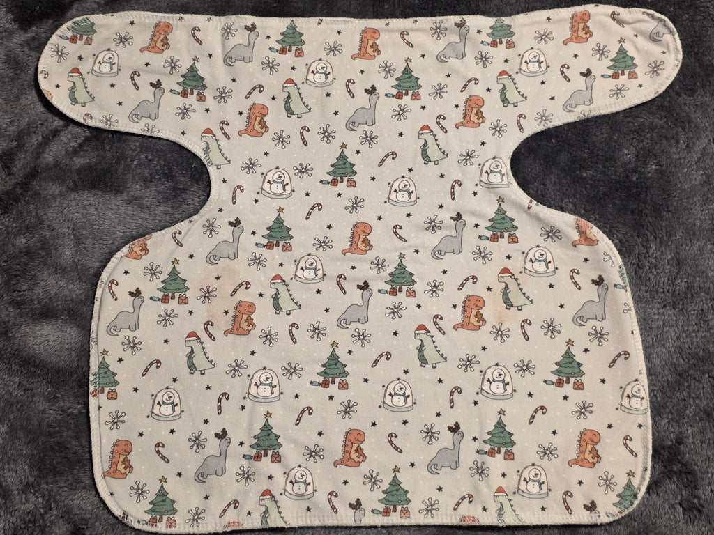 OS unknown wahm preflat bamboo 3 layer (Xmas Dino)