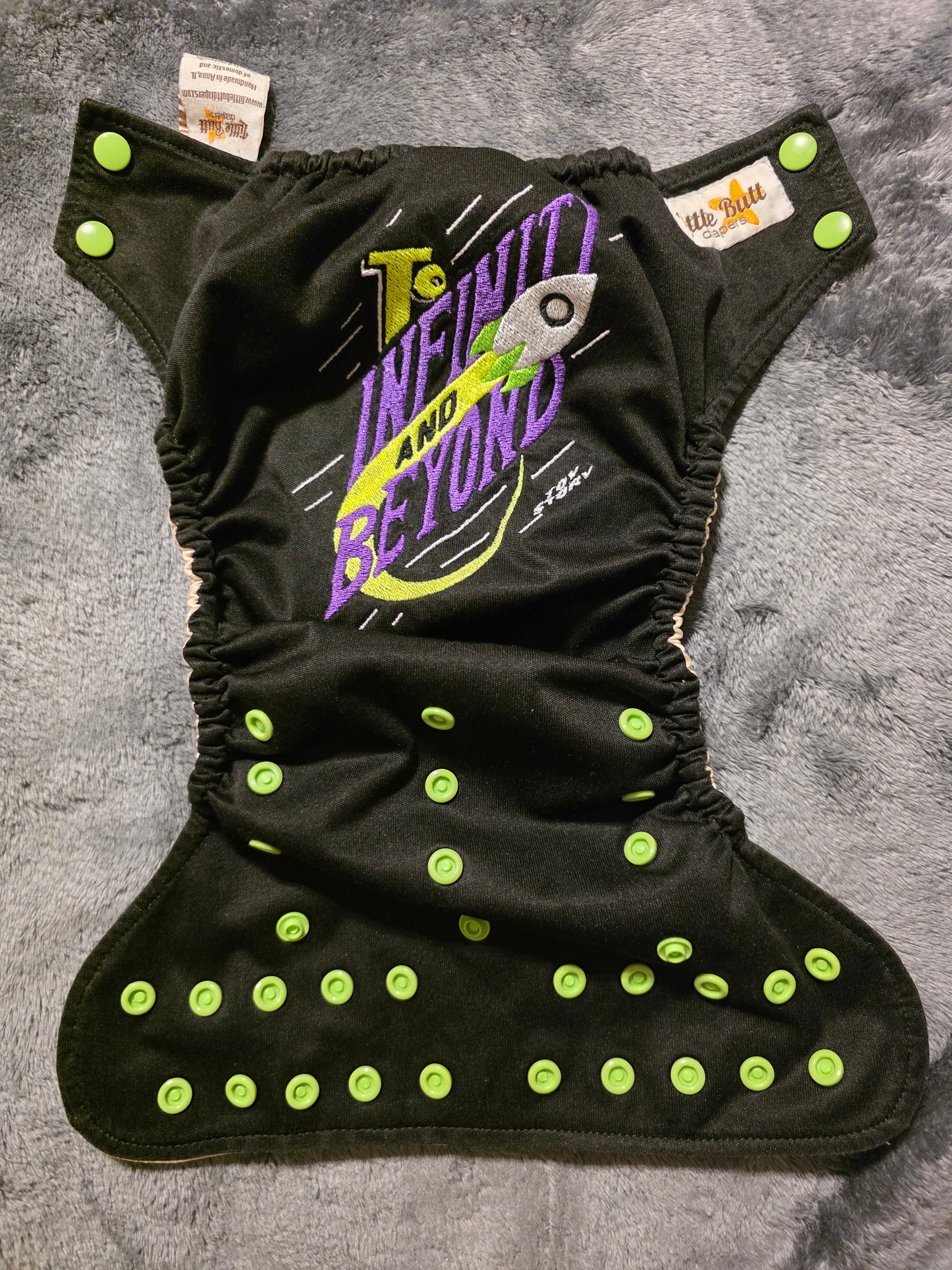 OS Little Butt Cover (Buzz) DELAM SPOT ON PUL